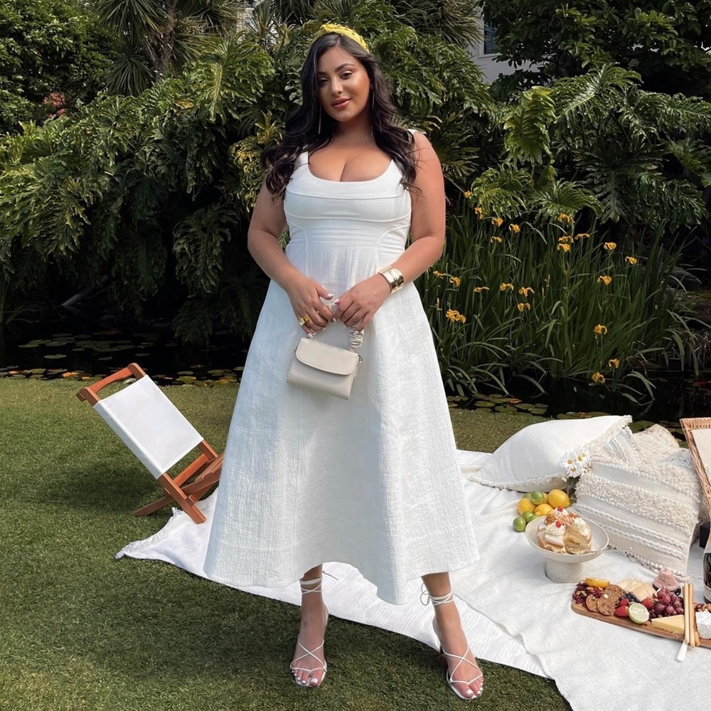 SHEIKE Blissful Ivory White Textured Midi Dress NWT RRP$250 - Picture 1 of 13